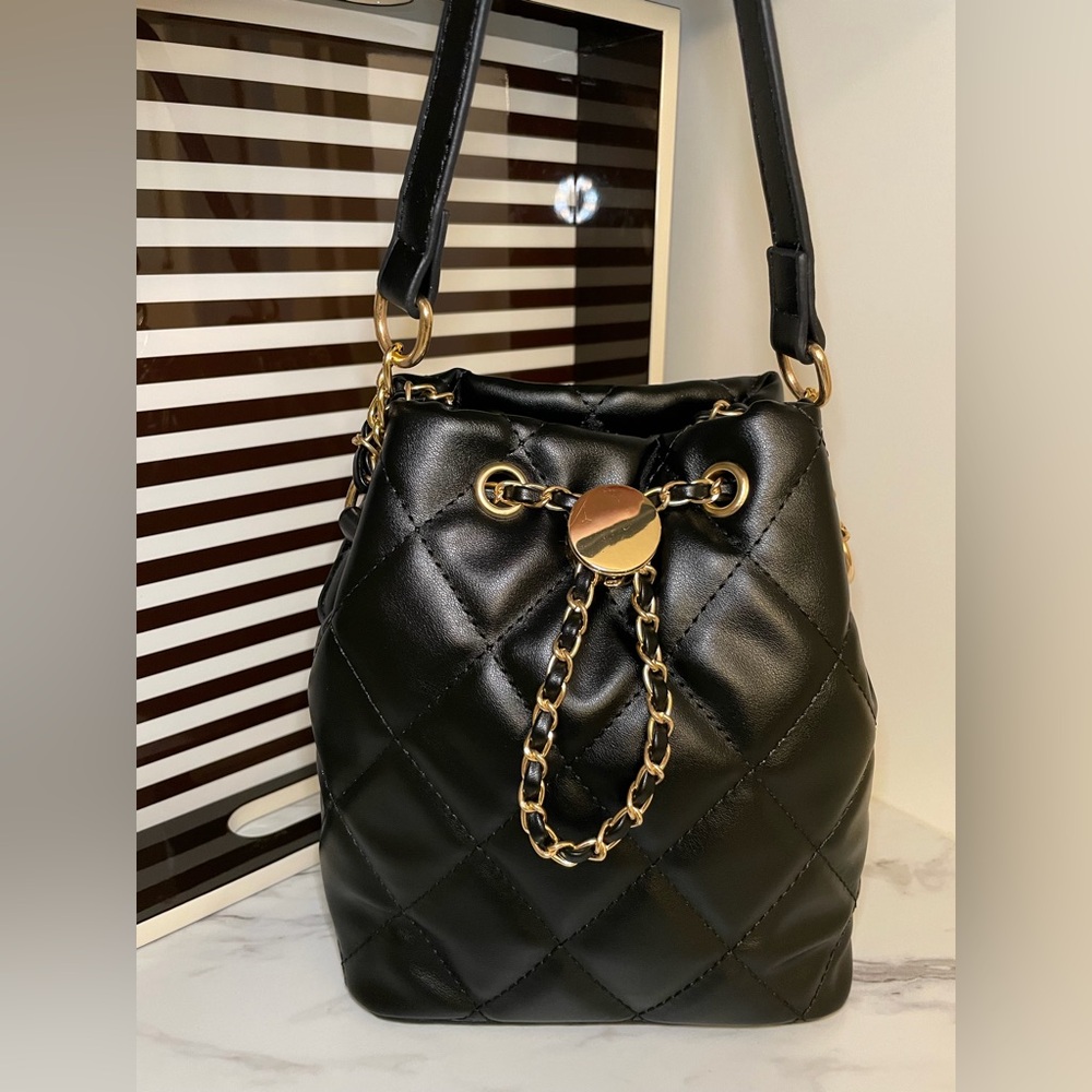 Quilted Black Bucket Bag Crossbody - Picture 3 of 14